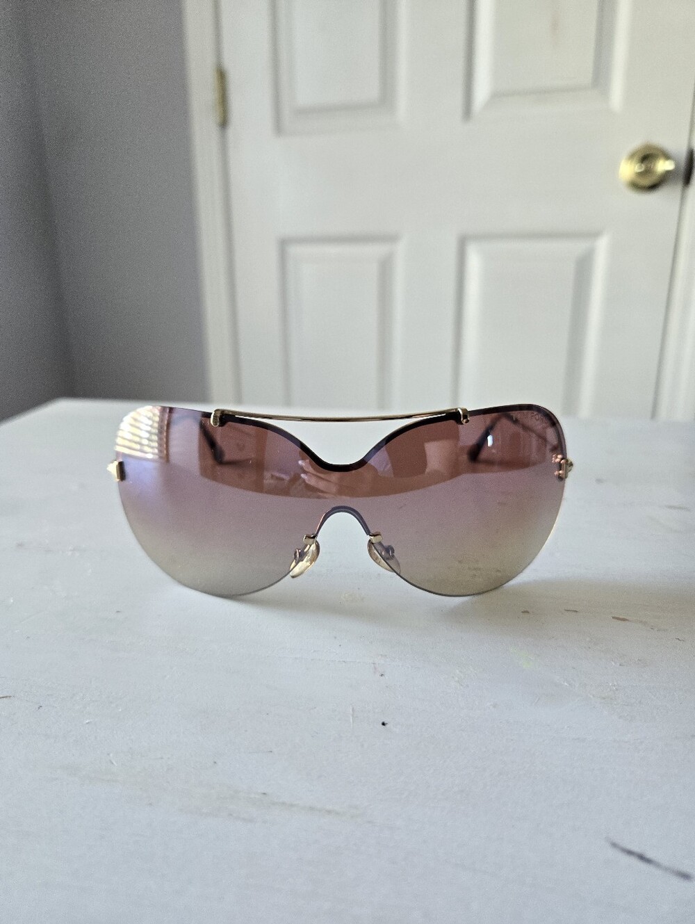 Tom Ford Pink Gradient Rimless Shield Sunglasses with Gold Accents Tf519 Ondria
